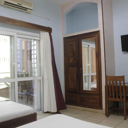 Central Hotel Antsiranana Kültér fotó