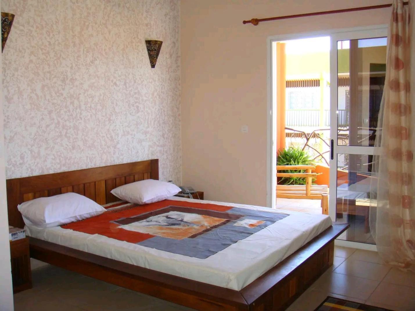 Central Hotel Antsiranana Kültér fotó