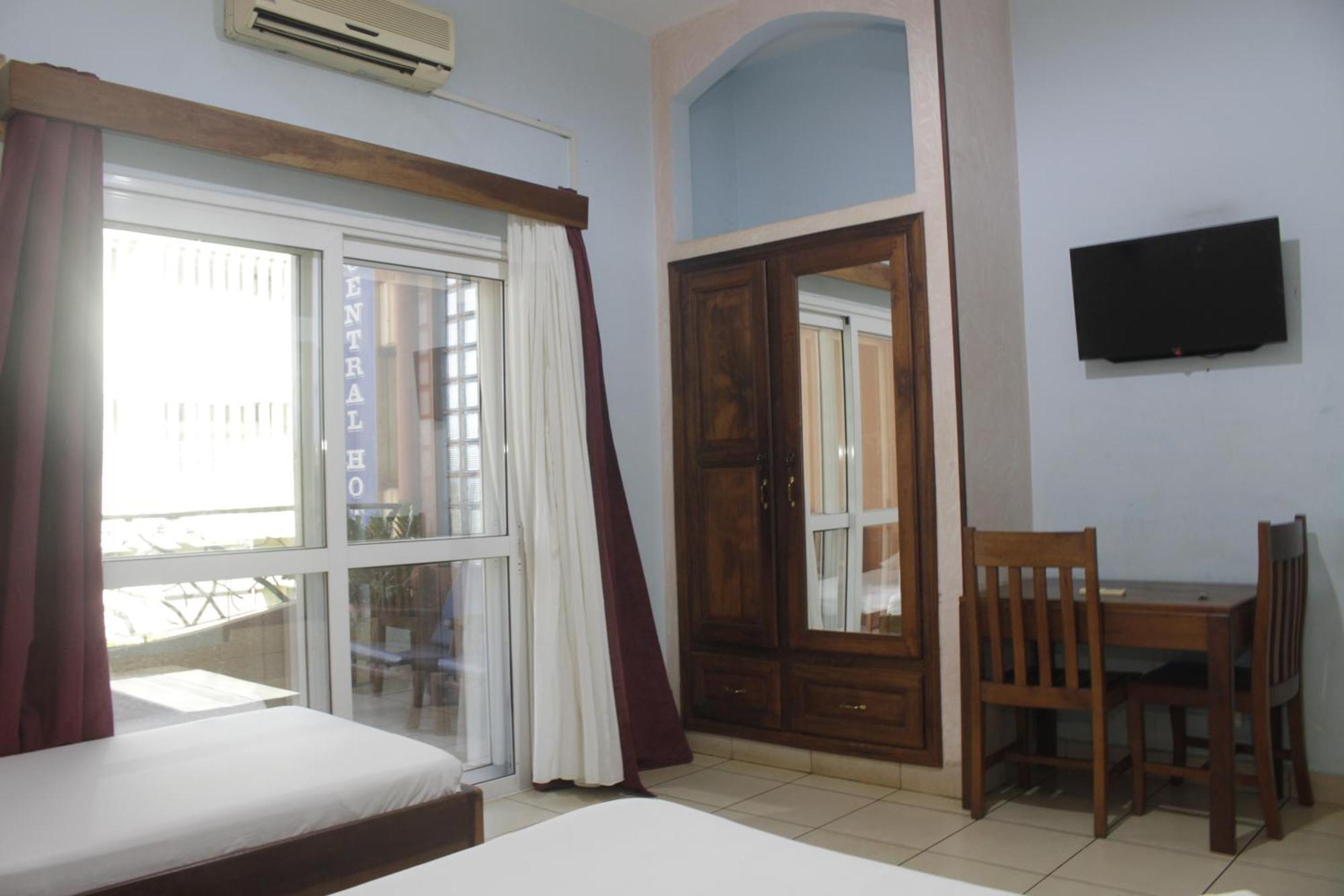 Central Hotel Antsiranana Kültér fotó